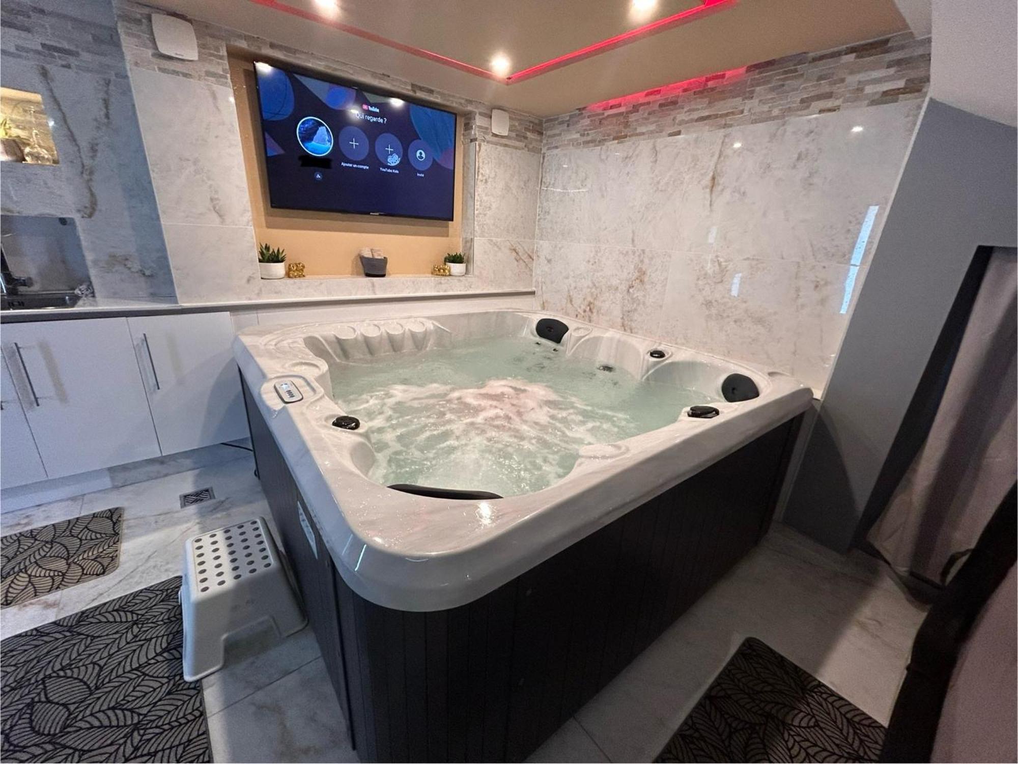 Spa Jacuzzi Moon White Vaudherland Exterior foto